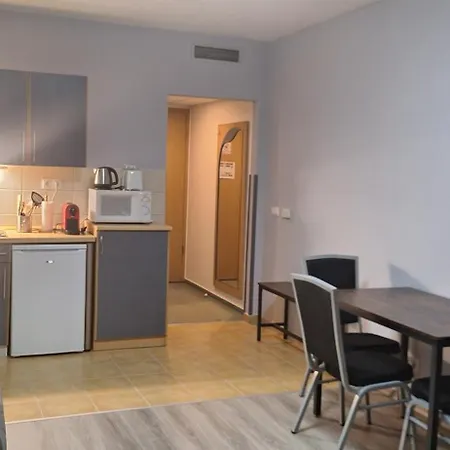 Tuenderrozsa 잘라카로쉬