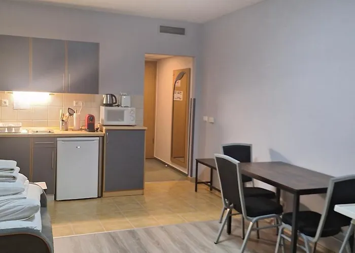 Tuenderrozsa 잘라카로쉬